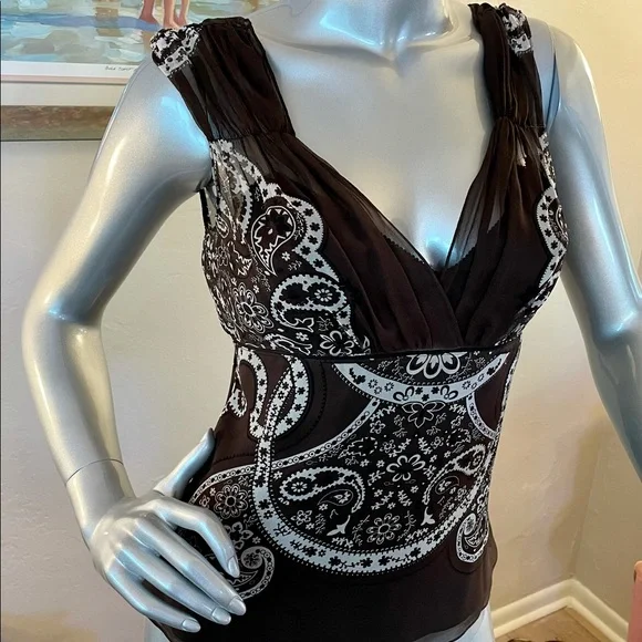 Tahari silk brown and white top. - Picture 2 of 5